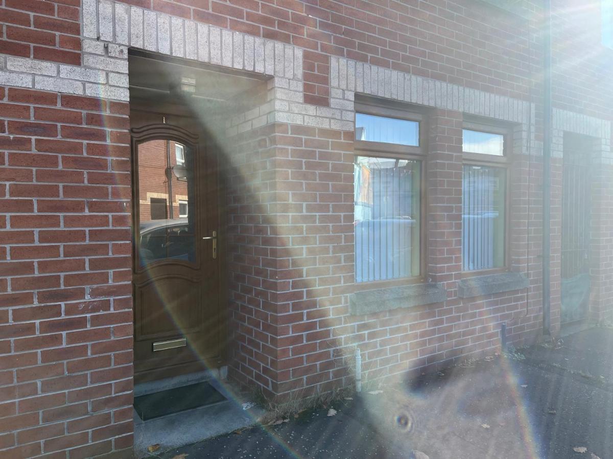 11 Parkmore Street, Ormeau Road, Belfast, Bt7 2Gt, 2 Bedroom House Εξωτερικό φωτογραφία