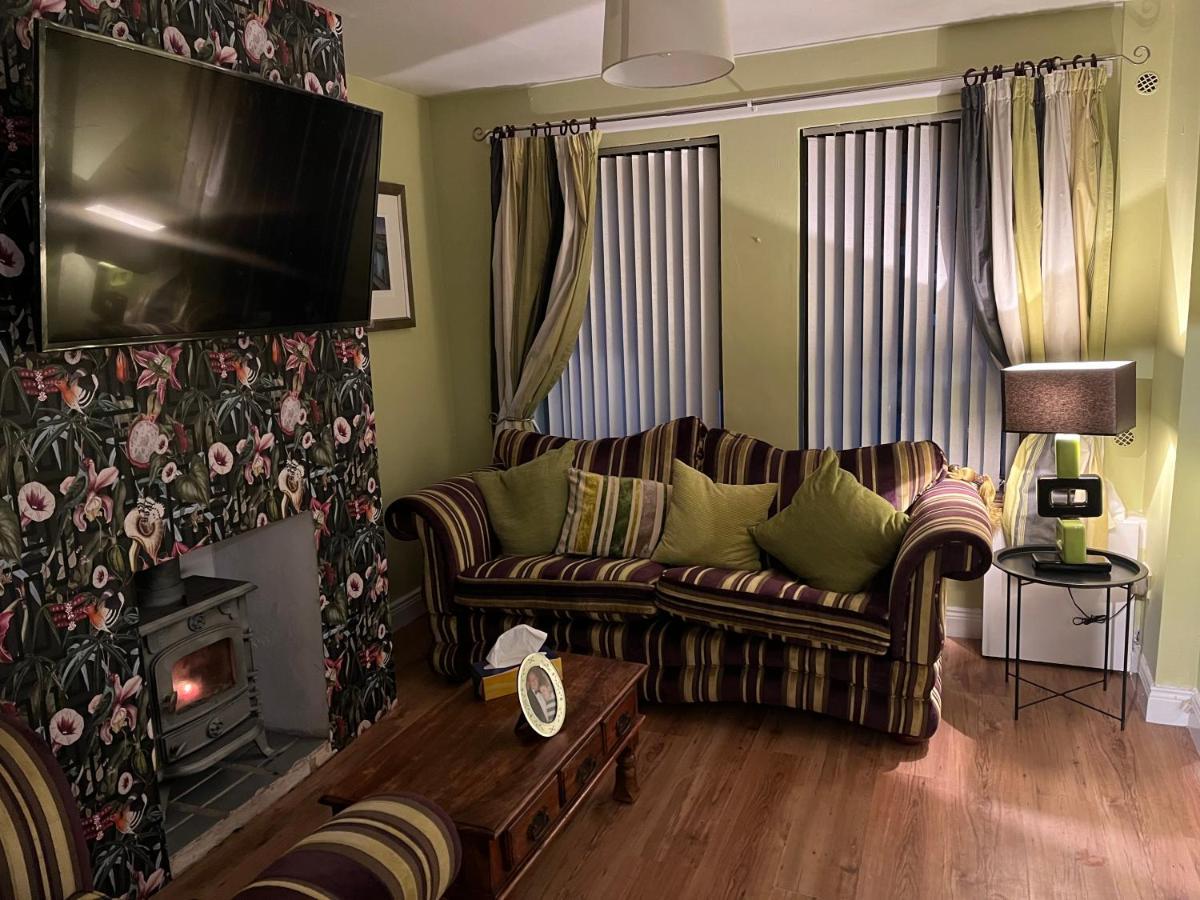 11 Parkmore Street, Ormeau Road, Belfast, Bt7 2Gt, 2 Bedroom House Εξωτερικό φωτογραφία